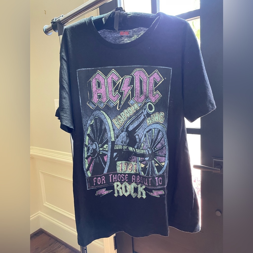AC/DC graphic t shirt size XL